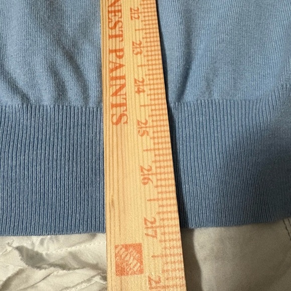 Peter Millar Baby Blue Crewneck. Soft blend of Pima Cotton, Cashmere and Silk. - Picture 5 of 9